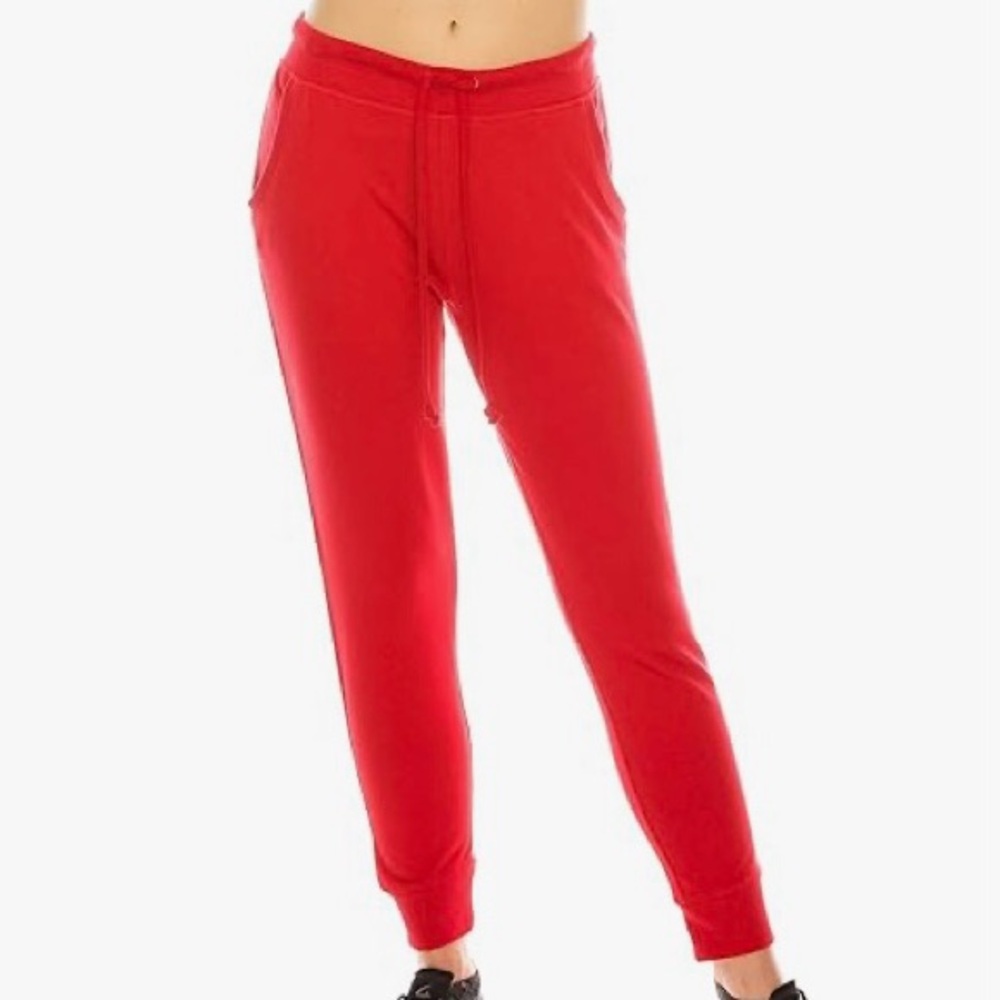 NWT Eevee Women's Red Jogger Pant, size m (6-8), casual pant